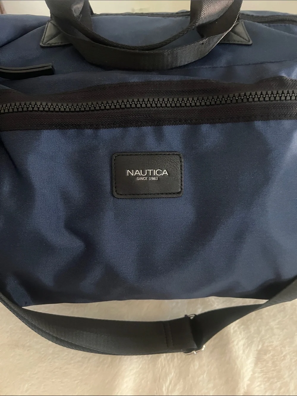 Nautica unisex Navy Blue Travel Duffel with Black Straps never used
